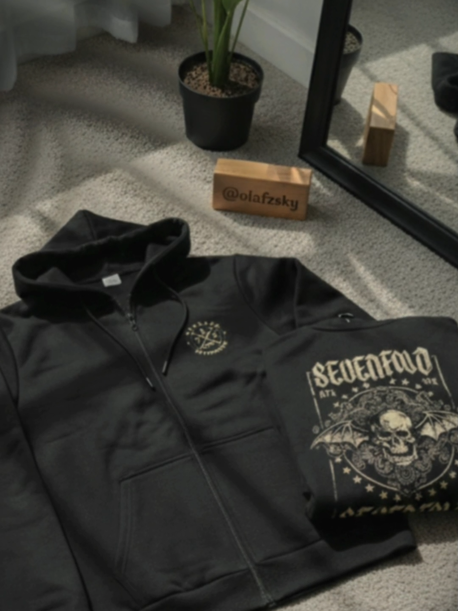 Jaket Hoodie Pria Distro Cowok Keren Terbaru Motif Band Warna Hitam #jaketmurah #hoodie #avengedsevenfold #viral 