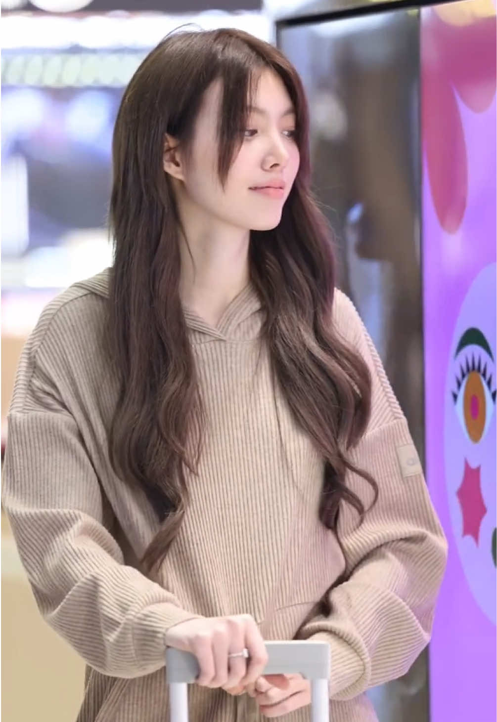 아기 #linglingkwong #Ormkornnaphat #LingOrm #หลิงออม #LingOrmDiorAirportLook