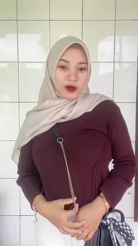 Yg mau samaan baju nya cek keranjang kuning aku ya🫶🏻