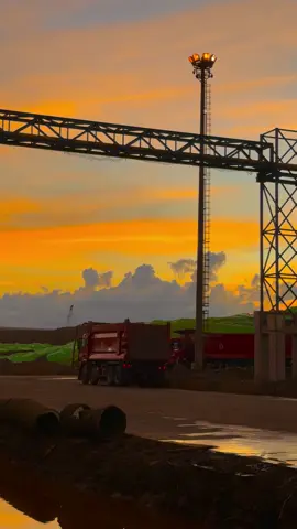 minta kata” >> #sunsettimur #lagutimur #masukberanda #sadstory #fyp 