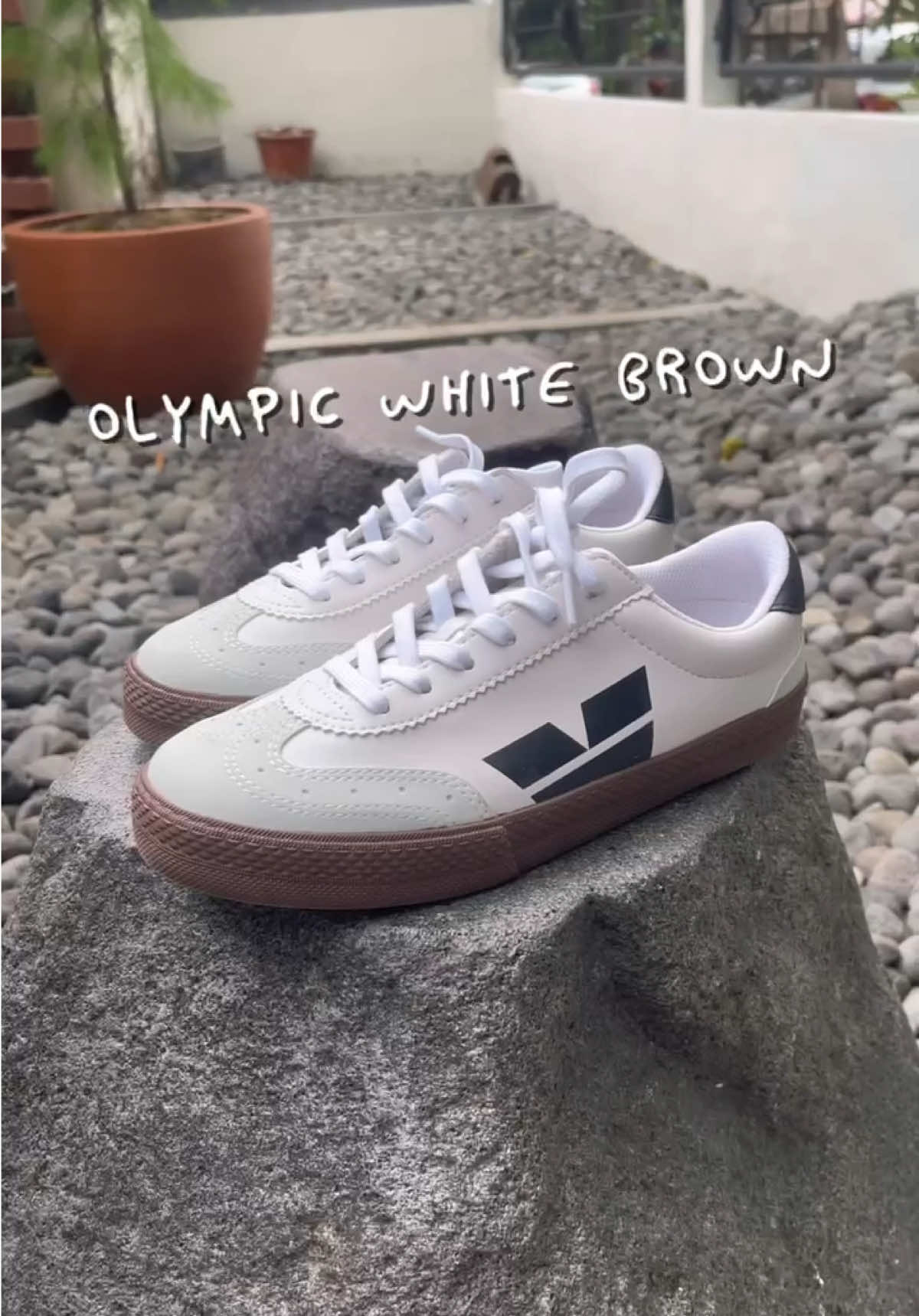 Sepatu mantepp warna cakepp🥰 #ventelaoriginal #sepatulokal #fyp #J 