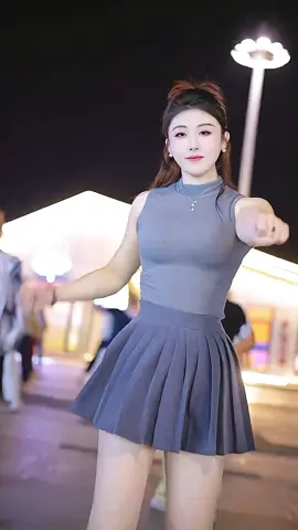 #nhaytiktok #xinhgaitiktok #nhaydieuvuikhoe #xinhdepmoingay🌸🌸🌸🌸🌸 #nhayvuisongkhoe 