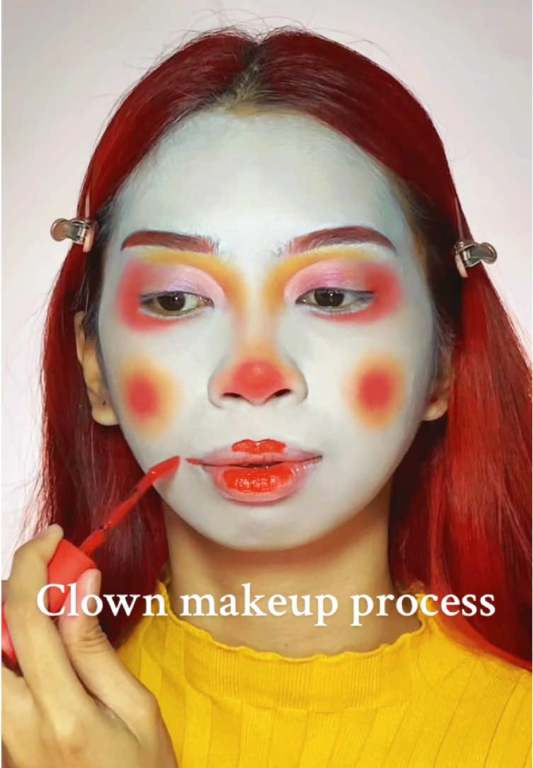 Serving Soft Clown makeup with Faux Mink lashes in style Capri from @Miss Mimz Lashes 💖🤡 Get yours now at www.missmimz.com 🛍️ #missmimzlashes #crueltyfreelashes #halloweenmakeup #clownmakeup 