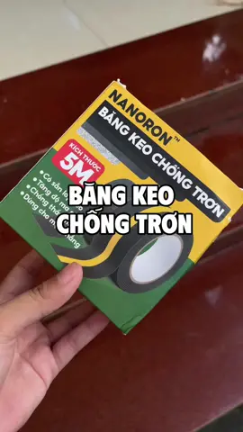 Băng keo chống trơn này rất được việc. Đặc biệt bác nào có bậc tam cấp làm nền đá hoa như em #bangkeo #bangdinh #tienich #giadungtienich #giadungthongminh 