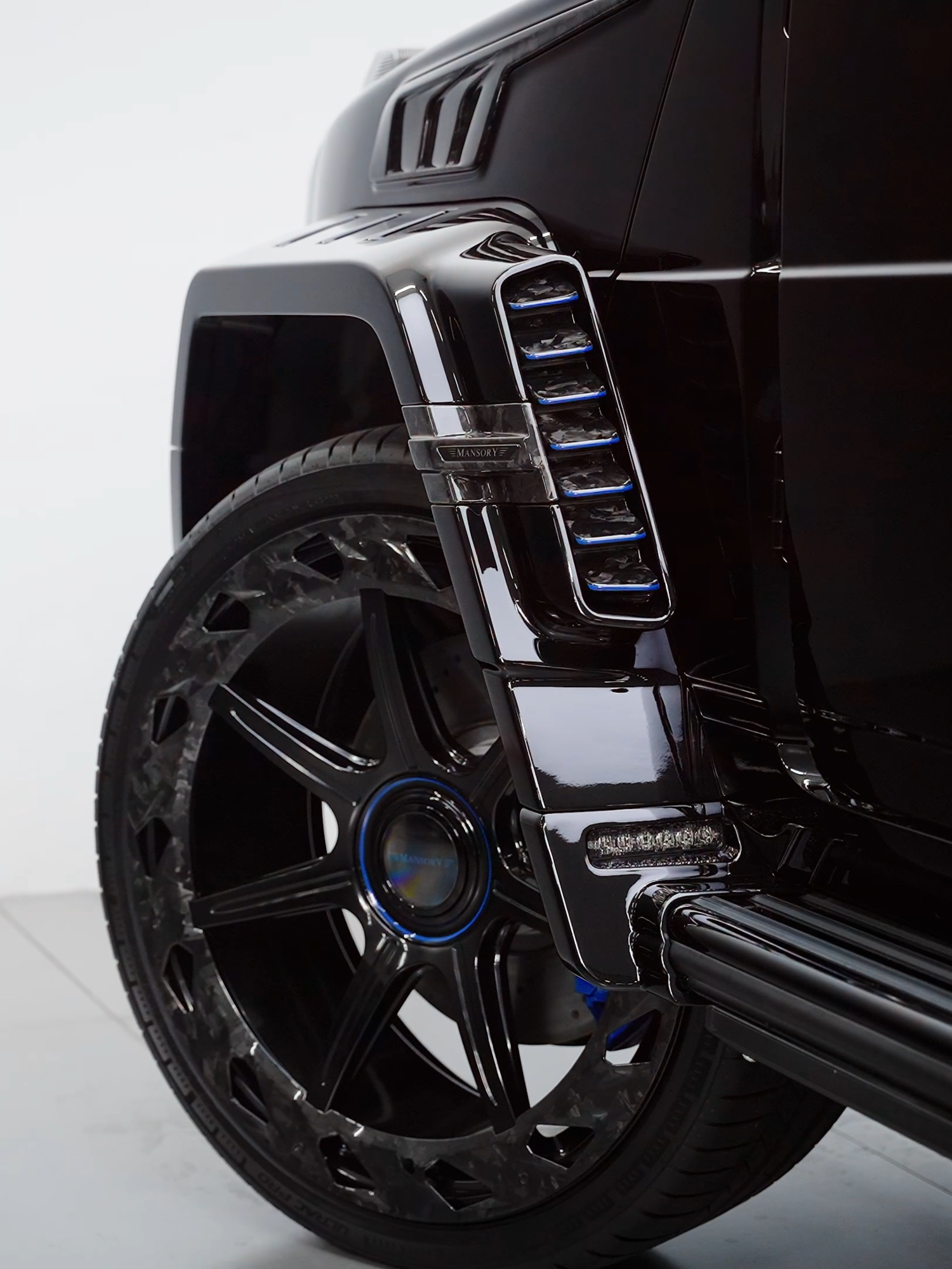 The 2025 Mercedes-Benz G63 MANSORY P720 has arrived, designed for individuals who demand the ultimate in spectacular and unique excellence. #mansory #mansorycambodia #ratnakluxurycardealer #lifestyle #carbon #germany #carbonfiber #luxury #carbon 🔗 Telegram Channel : https://t.me/MansoryCambodia 📍 Location : https://maps.app.goo.gl/qJg3TbQuUgQTVdvF7?g_st=com.google.maps.preview.copy ​🗺  Address : # 736, Samdech Techo Hun Sen Boulevard, Sangkat Chak Angre Leu, Khan Mean Chey, Phnom Penh, ----------------------------------------------------- Find your dream luxury vehicles at Ratnak Luxury Car Dealer 𝑻𝒆𝒍𝒆𝒈𝒓𝒂𝒎៖ 1. https://t.me/+85577888889 Or 077 88 88 89 (Cellcard) 2. https://t.me/+85590719988 Or 090 71 99 88 (Metfone) 3.​ https://t.me/+85515699989 Or 015  6 999 89 (Smart) 4. https://t.me/+85511582221 Or 011 58 22 21 (Cellcard)
