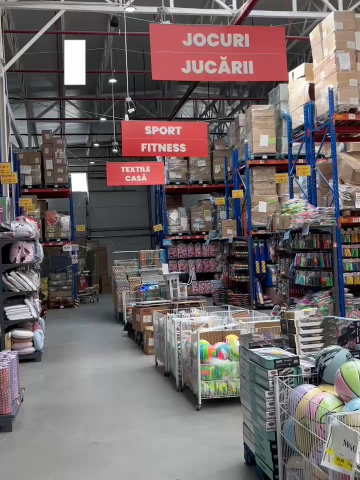 S-a făcut UN AN de magie! ✨ La mulți ani, China Depot! 🥳 Vă mulțumim pentru un an incredibil în care am ajuns la peste 73.000 de produse și am demonstrat că suntem un SINGUR mega shop pentru nevoile a peste 4.000.000  clienti care ne-au pasit pragul ! 😉 Acum, cadoul este pentru TINE! 👇 🎁 CUM CÂȘTIGI PREMII GARANTATE? ✅ Vino la China Depot și fă-ți cumpărăturile ✅ Noi te intampinam cu reduceri de peste 50% la mii de produse ✅ Filmează un Reel cool cu #1anchinadepot și dă-ne TAG! ✅ Arată-ne postarea și extrage un bilet la tombola aniversara. 💥 SURPRIZĂ: Nimeni nu pleacă cu mâna goală! Fiecare bilet are un premiu! 💥 BONUS: La cumpărături de peste 200 de lei, mai primești și un cupon răzuibil! Hai să sărbătorim împreună! 🤩