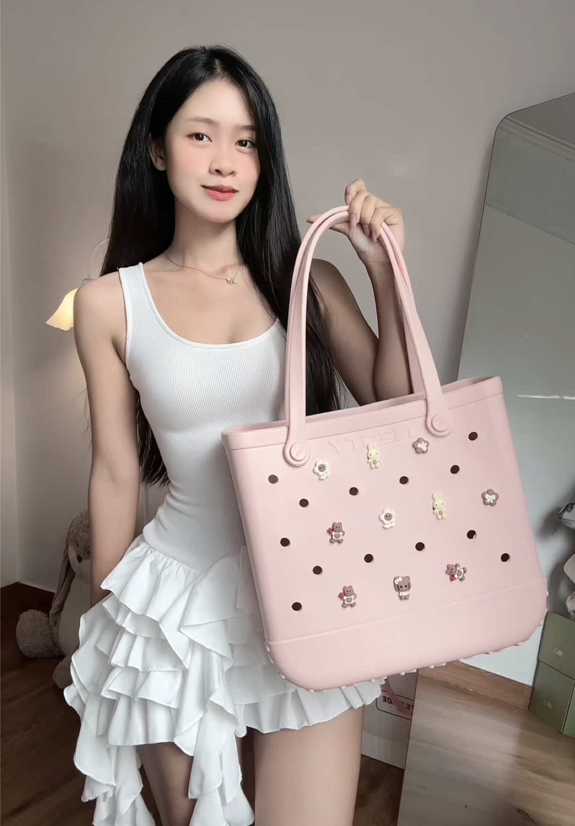Túi đựng cả thế giới đây rui😜#nesty #nestychinhhang #backtoschool #outfitideas #outfit 