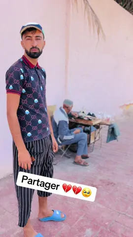 #algeria🇩🇿 #tiktok #oran #algerie @youcef stalingrad @hamza lifestyle @fahedvlogdz31 @ÃBDõ Baligo 31 🇩🇿👀🗣️ @ChebAbdouGambetta @El Big officiel @amine mesfara #2 