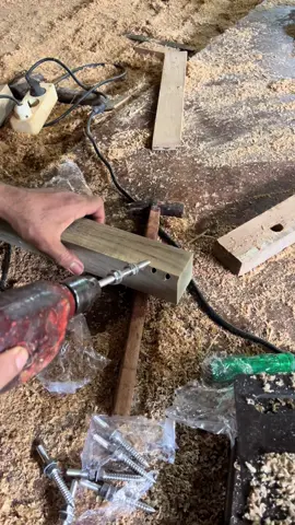 Cara mudah pasang baut jembatan #mebeljepara #triktukang #kayujati #berkahselalu🤲😇💕 