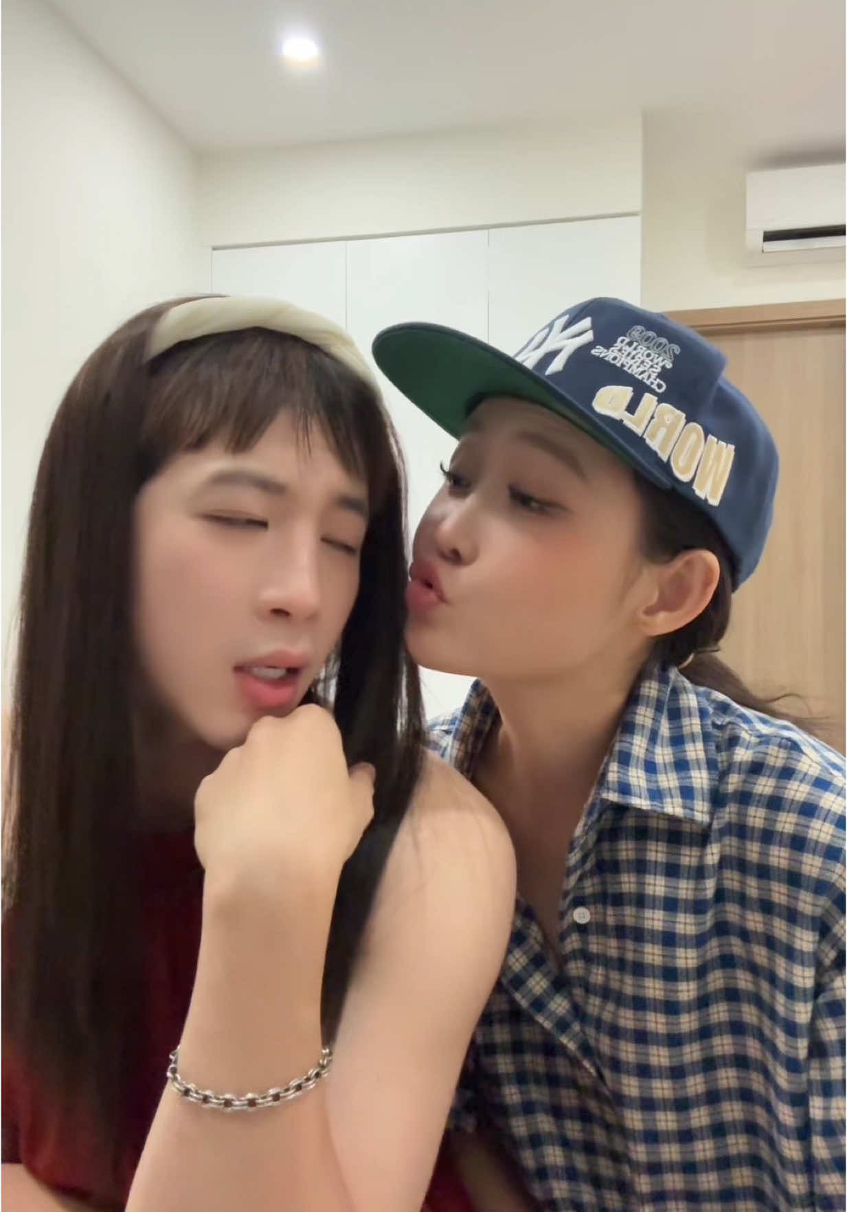 a tranh thủ sớm nhé @Trương Mỹ Nhân 