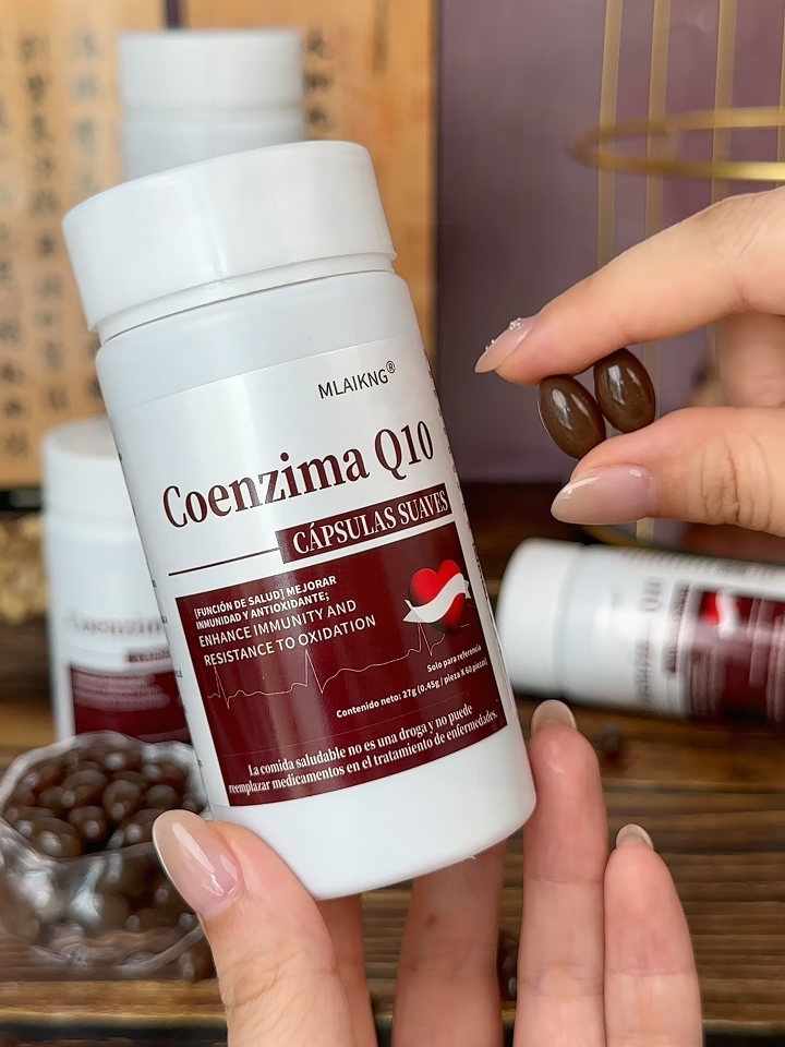 ¿Cansado todo el tiempo? 💤 La ENERGÍA natural de la CoQ10 te ayuda a rendir todo el día. ⚡ La CoQ10 ayuda a mantenerlo fuerte y sano. Una cápsula al día es todo.❤️-635697
