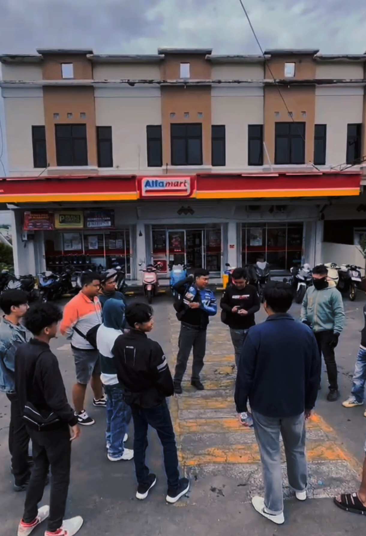 Sunmor again ! Kenal ga kenal. Ngumpul Cerita Bareng disini.  #liku9bengkulu  #liku9  #sunmori #riding