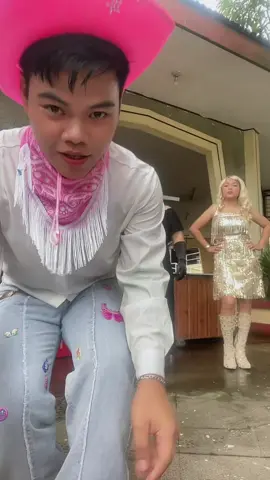 taylor swift, audrey hepburn, and chappel-inspired dancing to a sabrina song. who would’ve thought?