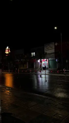 sao chúng mình chẳng thể bên nhau..