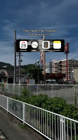 1.kalender(kapan gajian,hari libur) 2.jam(alarm jam bangun dan berangkat kerja) 3.kalkulator(matematika kehidupan) 4.catatan(rencana di waktu akan datang) #capcut #kenshuseijapan🇮🇩🇯🇵🎌 #fyppppppppppppppppppppppp #realitakehidupan #lewatberanda 