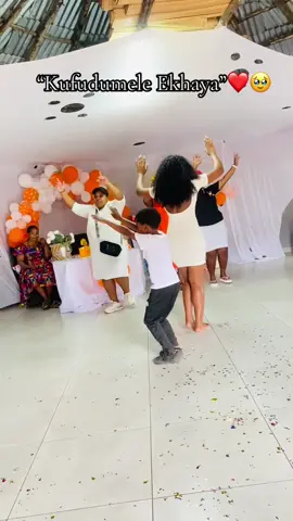Song of the Year🥰❤️@uMafikizolo #family #uyoncengwawunyoko #trendingvideo #vira #fypシ゚ 