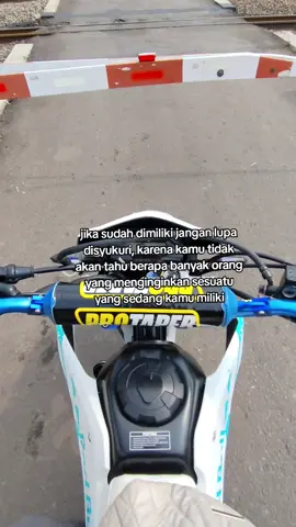 #lewatberanda #crf150l #babyblue #supermoto #fypage 