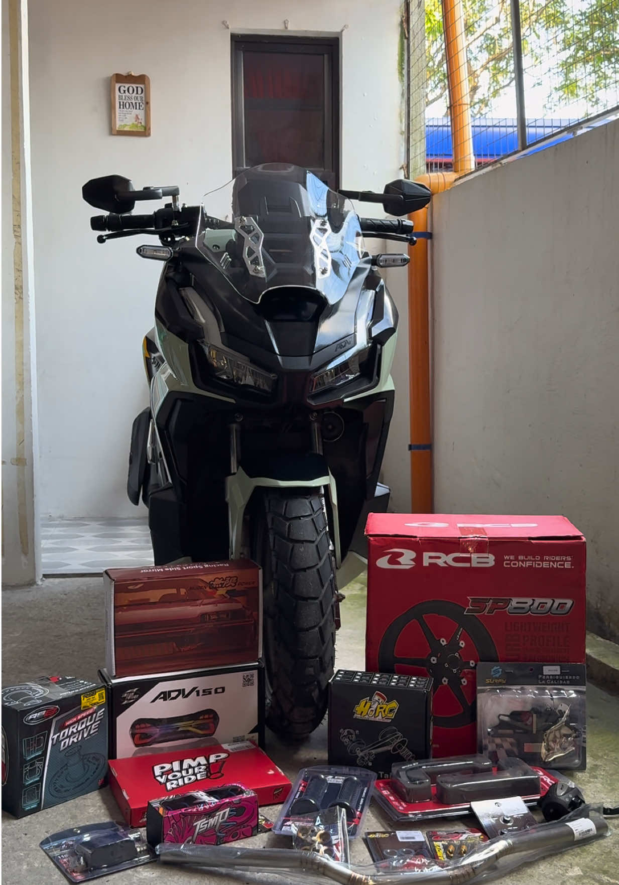 More pyesa to come 😇 #motorcycleaccessories #rcbsp800 #adv160 #adv160modifikasi #pyesa 