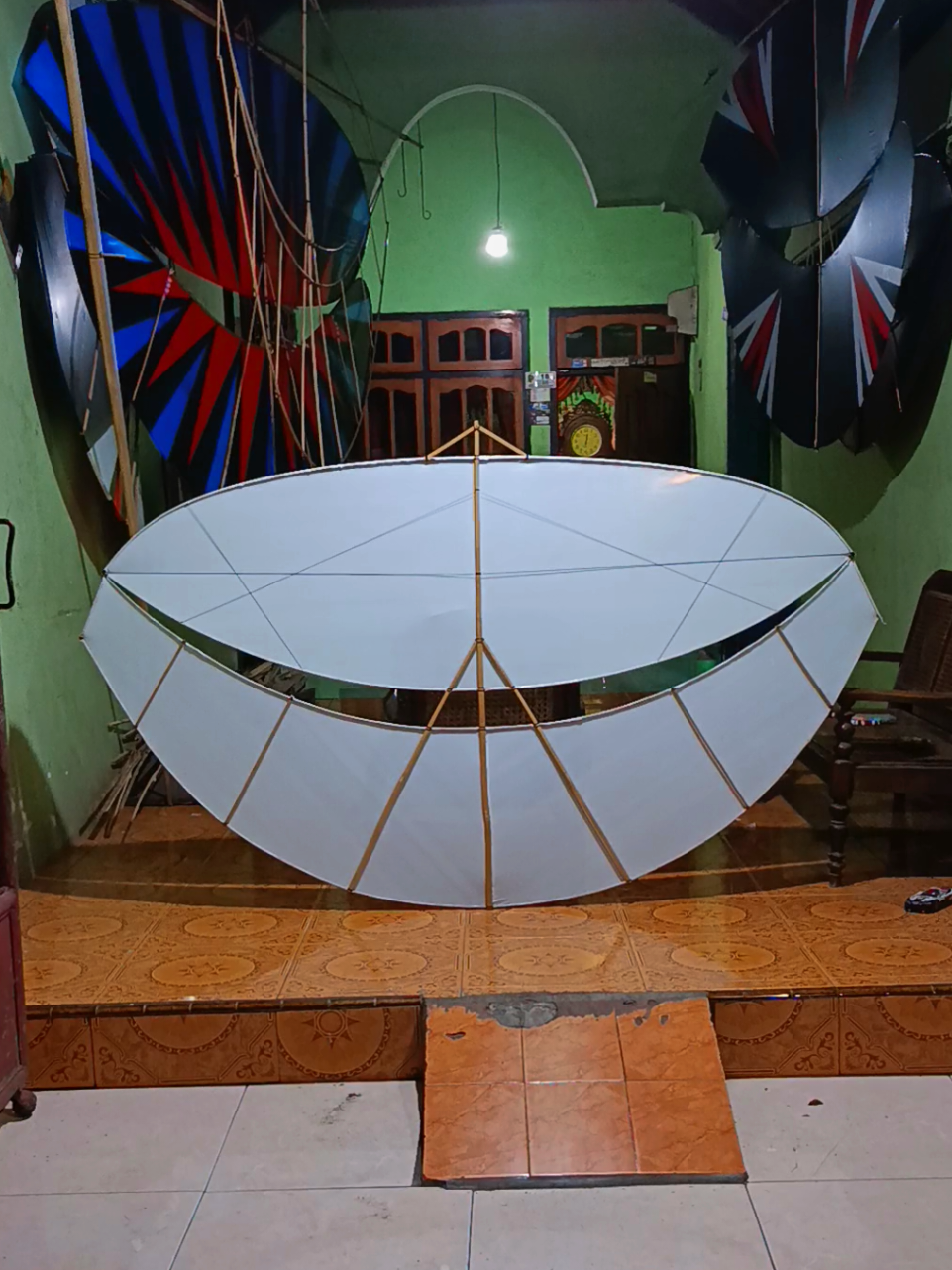 pegon ceper albino 197cm  #layangan #pegonceper #ardanpm #pelayangtulungagung #fyp 