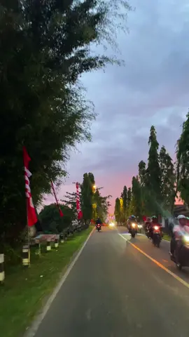 sunset putussibau ga pernah gagal 😍🫰🏻 #kapuashulu #sunset 