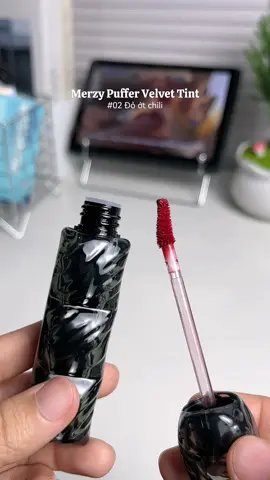 Màu này sáng da với hong bị khô môi nên siu ưng #merzy#mernkemli #unboxing #sonmoi #sonmerzy 