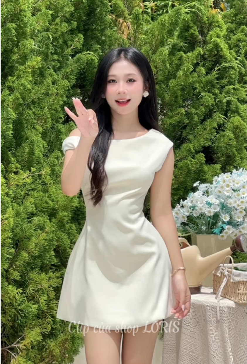 💞💞💞 #lorisfashiondesign #loris #đầmdựtiệc 