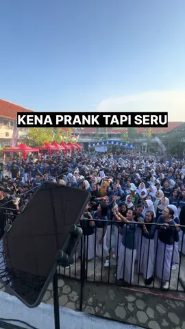 Kena parank tapi tetep seru nih keren SMA nya #pagiboetaband #pagiboeta #pagibutaband #benedpagiboeta #bandlucu 