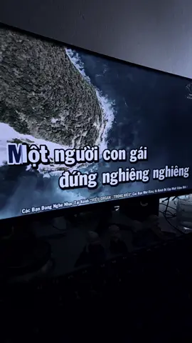 Một người con gái đứng nghiêng nghiêng vành nón lá... #cover #bolero #xuhuong #tiktok #capcut_edit 