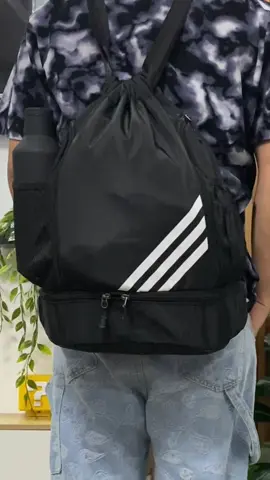 Ang ganda ng backpack na to!! Yung style solid 💯 May compartment pa yan para sa sapatos mo bago waterproof pa😄 #basketballbackpack #backpack #gymbag #sportsbag 