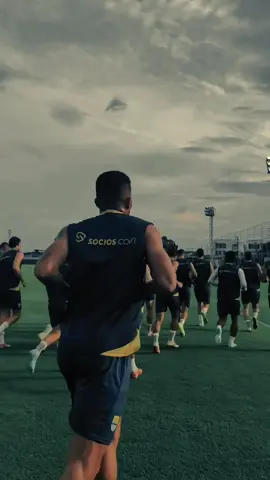Latihan squad Persib Bandung di Bangkok Thailand untuk Menjamu Juara bertahan Bangkok United pada lanjutan ACL Two pada 1 Oktober mendatang ,Lets Goo Persib 💪🏻🔥💙 #Acltwo #persibbandung #persibvsbangkokunited #fypage #thailand🇹🇭 