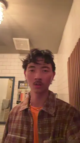 Sorry I was taking so long in the bathroom I was just having a spiritual experience with the wallpaper #lorde #david 