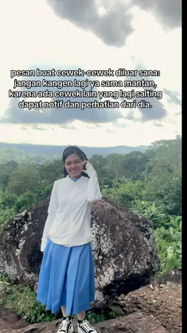kamu berharga dan berhak untuk mendapatkan yg lebih dari yang sebelumnya, upgrade diri agar jauh lebih baik, agar masa itu datang kamu layak untuk diratukan 