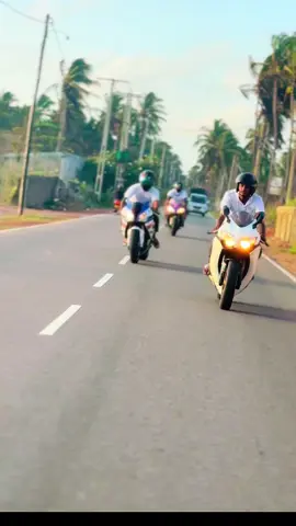 වහුන්වෙලා ඉන්ඩ එහෙම කොහොමද?🤫😕😝#foryoupage #foryou #ftypシ #viralvideos #7M කුලියාපිටියේ අපී