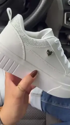 Tênis feminino de coração ✅🥰🛒 #tenisconfortavel #conforto #tenisbranco 