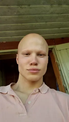 girlll look at that body #looksmax #looks #bald #model #saitama 