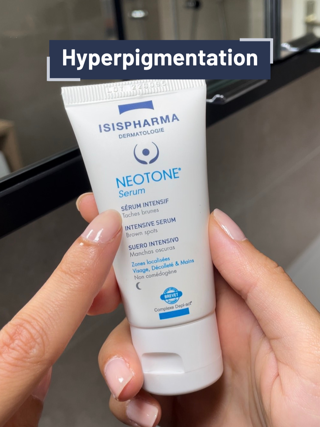 🌙 Neotone Sérum, l’allié des routines du soir pour cibler les taches pigmentaires à la source. Actifs concentrés, texture légère, résultats visibles sur l’uniformité du teint. #hyperpigmentation#skincare#frenchpharmacy#glowyskin