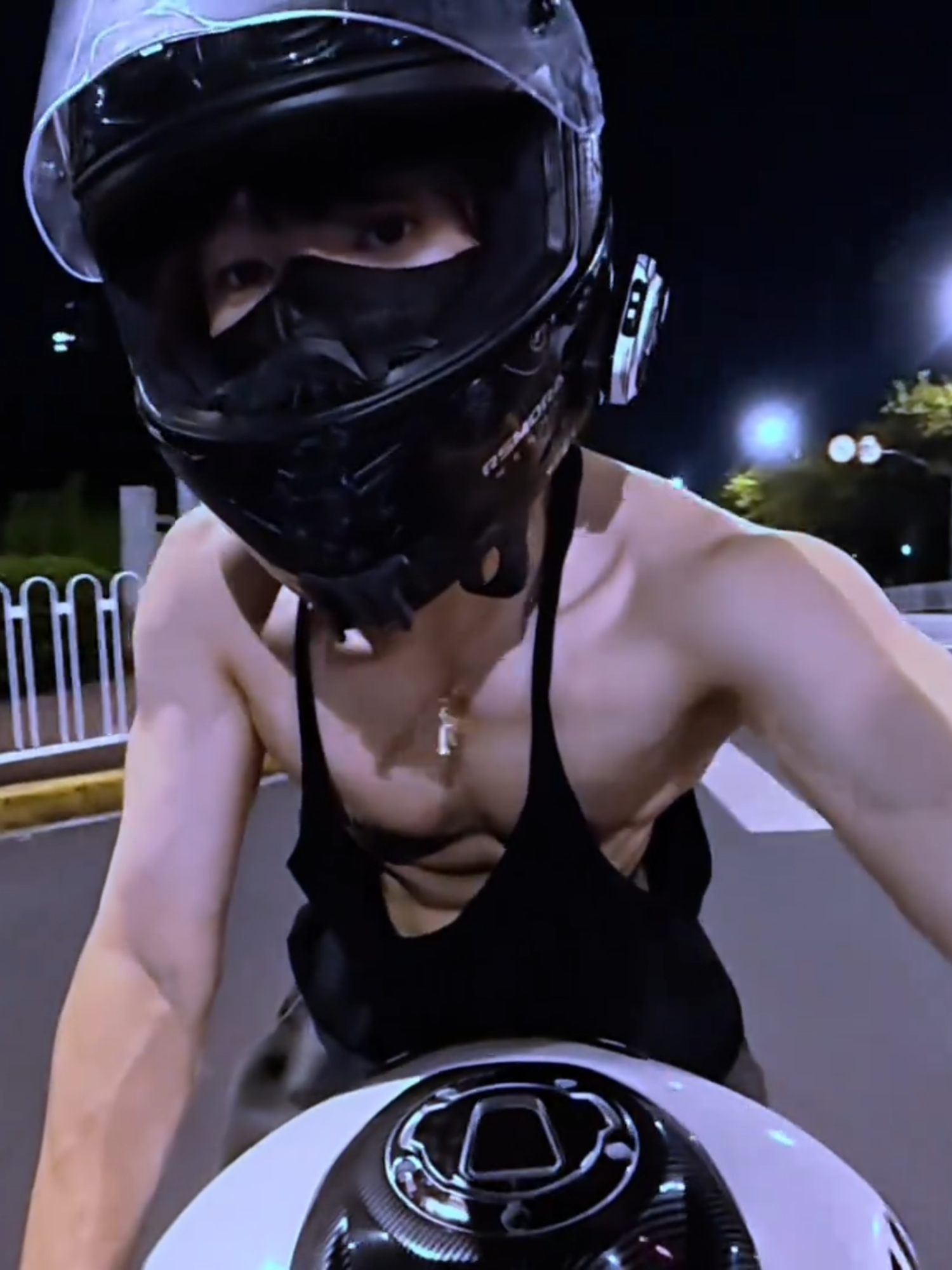 #boy #bigbike #chineseboy #ผู้ชายจีน #不喝冰美式
