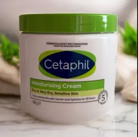 Cataphil - Moisturising cream 450g  I really like Cataphil products and this moisture is so nice for my skin, it applies beautifully and absorbs into my skin quickly leaving my skin feel soft and hydrated.  The ingredients are great - Sweet Almond Oil, Niacinamide (Vitamin B3), Panthenol (Pro-Vitamin B5) and Vitamin E which leaves really hydrated skin and improves your skin barrier.  @influenster @Cetaphil Skincare UK & Ireland #complimentary #cetaphil #skin #moisturebarrier #winterready 