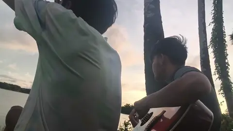 မချစ်ဘူးမပြောပါနဲ့-ဒိုးလုံး(cover) vocal-me guitarist-@Black sheep🐑  #VoiceEffects #fyp #မချစ်ဘူးမပြောပါနဲ့ #ဘာညာပေါ့ကွာ♡ #new 