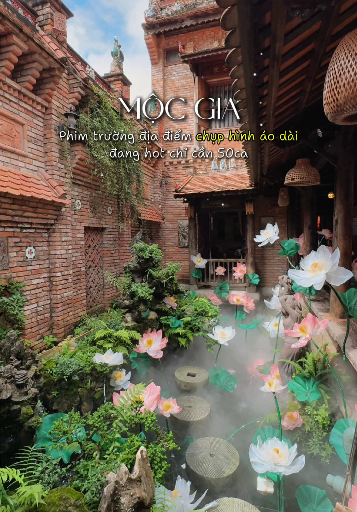 Phim trường địa điểm chụp hình  áo dài đang hot chỉ cần 50ca 🪷 #dathaydireview #reviewcafe #cafesaigon #mocgia #phimtruongmocgia 