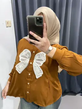 Blouse by @Excel.store 😍 #blouse #kemejawanita #mikashirt #rayontwillpremium #brukat 