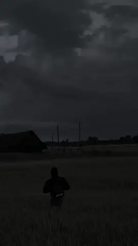 tentang perasaanku 🎧🥀  #lyrics #fypシ゚ #lyricsvideo #darkvibes #CapCut 