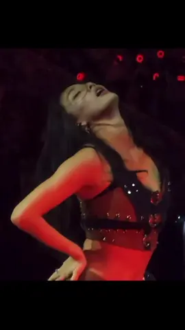 losing my mind over right hand girl jihyo on this is for tour 🙇🏻‍♀️ praise the lord #twice #jihyo #kpopfyp #fyp #viralvideos @TWICE 