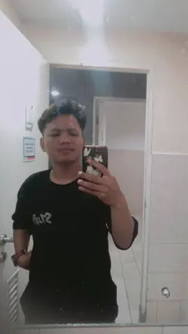 Posisi saat ini sedikit oleng tapi masih bisa bernafas, Gapapa yang penting tetap semangat dan selalu full senyum ok.