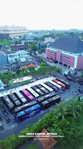 Area Parkir Jetbus 🖐🏻  • • #jetbus5 #jetbus5generation #adiputro #adiputrokaroseri #videobus 