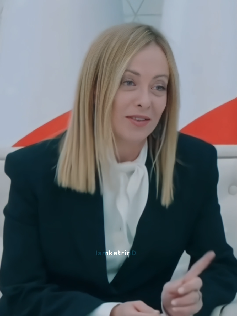 @Giorgia Meloni 🇮🇹🌹🌹🌹 #джорджамелоні #giorgiameloni #meloni #giorgiamelonipremier #italia 