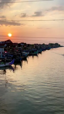 Sunset pantai Kedungmalang ✨ #sunset#sunsetpantai#pantaikedungmalang#pantaikedungmalangjepara#kedungmalang#pantaijepara#jepara#fyp#fyfyfyfyfyfyfyfyfyfyfyfyfyfyfyfyfyfy#fypdonggggggg 