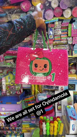 This particular mama😍 Thank you for making us part of your baby’s big day. Mama even dashed me money 🙏 Let’s get the party started! #partypackvendor #partypacksforkids #birthdaypacksinlagos #1108partyhub #kidsbirthdayparty 