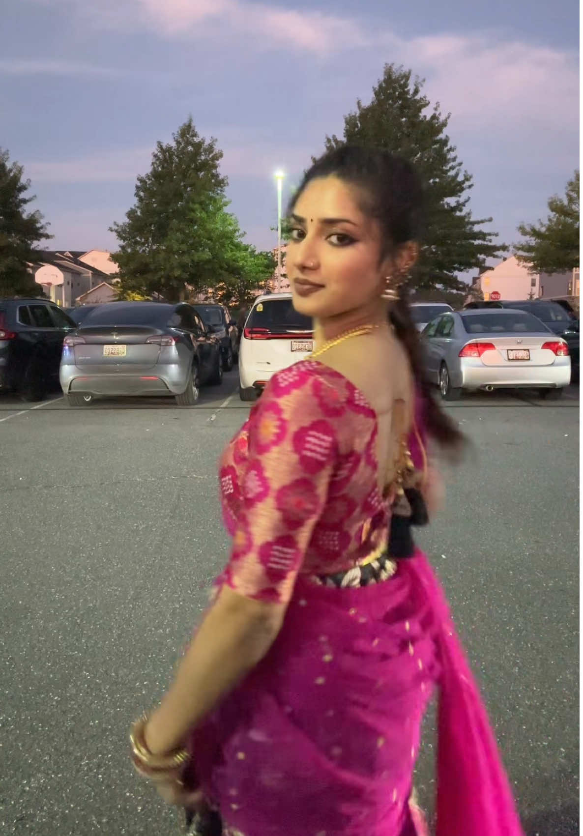 Loved this look😩 #fypシ゚viral #foryoupage #desioutfit #brown #indian 