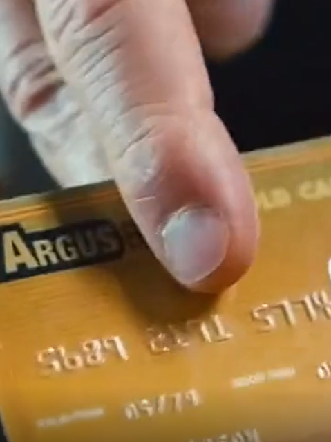 2/3 Bà Trùm Lừa Đảo Qua Thẻ Tín Dụng #reviewphim #movies #film #ldc_4444